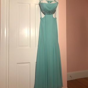 Sold 🎉 ~ BCBG Axelle Gown Extra Pictures